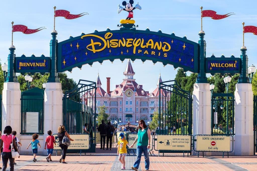 L'Olivier Centre Ville Parking Disneyland 4 Personnes Et 1 Bebe Bailly-Romainvilliers Exterior foto